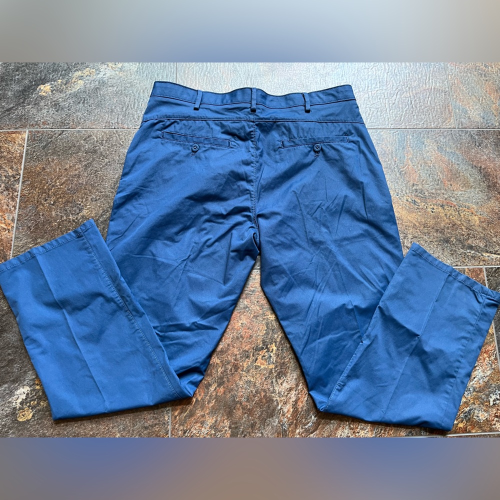 Men’s Izod Advantage performance blue pants with comfort waistband. Size 34x30 - Picture 8 of 13
